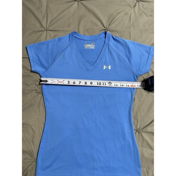 Under Armour T-Shirt Womens Size XS Blue Short Sleeve Semi Fitted Heat Gear - Picture 5 of 10